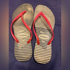 Havaianas Black and White Striped with Pink Strap  Size 11/12 Flip Flop